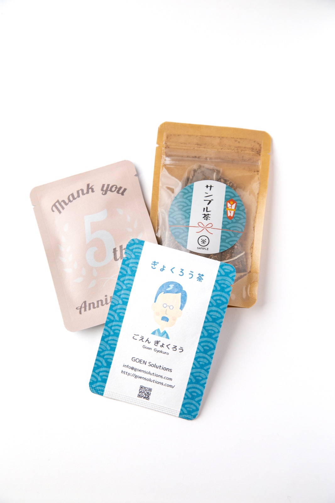 カードタイプや一煎袋などのオリジナルパッケージのお茶